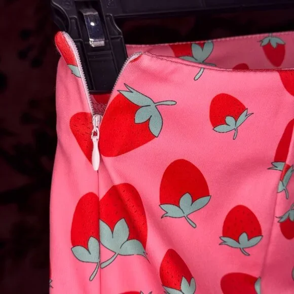 Pink Strawberry Graphic Mini Skirt - Picture 3 of 3